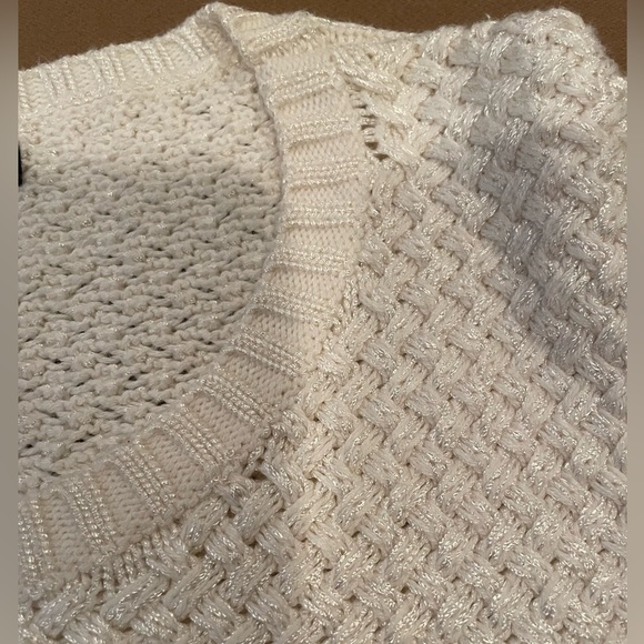 Banana Republic Cream Shimmer Sweater, Size Small - Picture 10 of 10